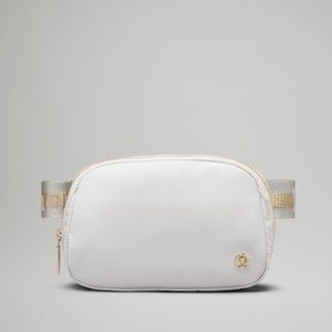 Lululemon Everywhere Belt Bag 1L